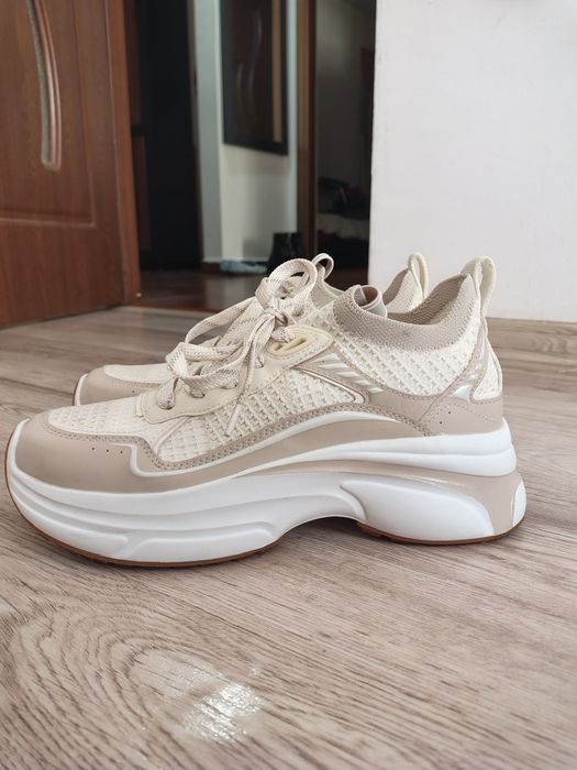 Adidași albi damă