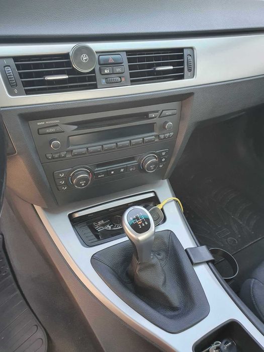 BMW E90 320 D COD MOTOR M47 Distributia in fata  /CEL MAI BUN!!!