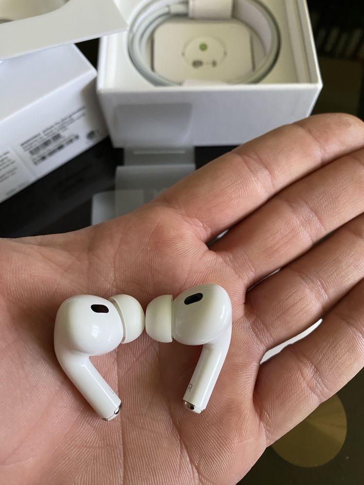 AirPods Pro 2 Type C слушалки