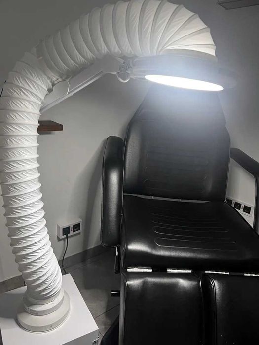 Aspirator  (extractor ) de praf pentru manichiură