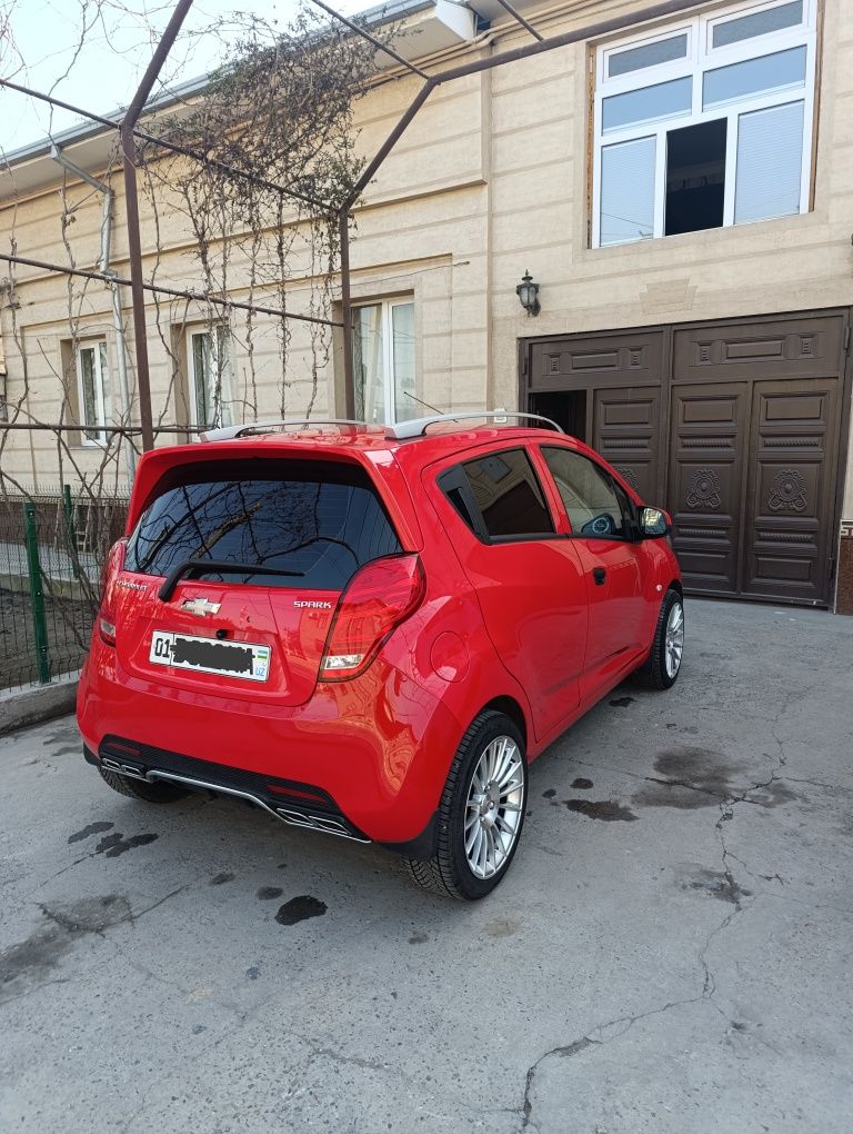Spark qizil 2014