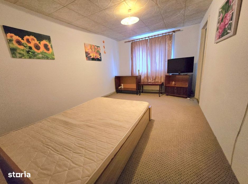 Apartament 3 camere, etaj 1, micro 9 , str. Avram Iancu Targoviste