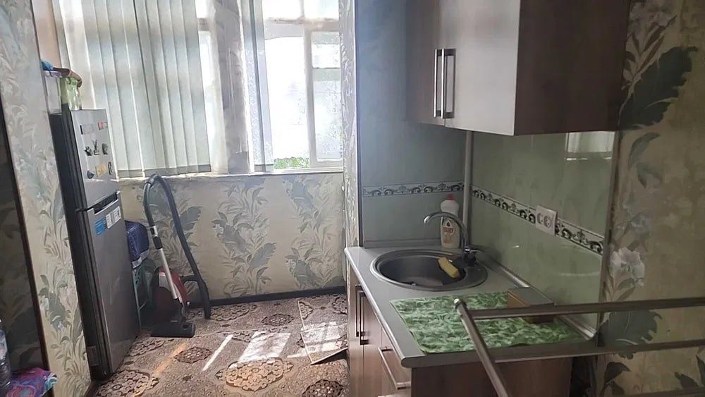 Яккасарайский район  Шота Руставели 1в2.ком kvartira/3/5 Кирпич