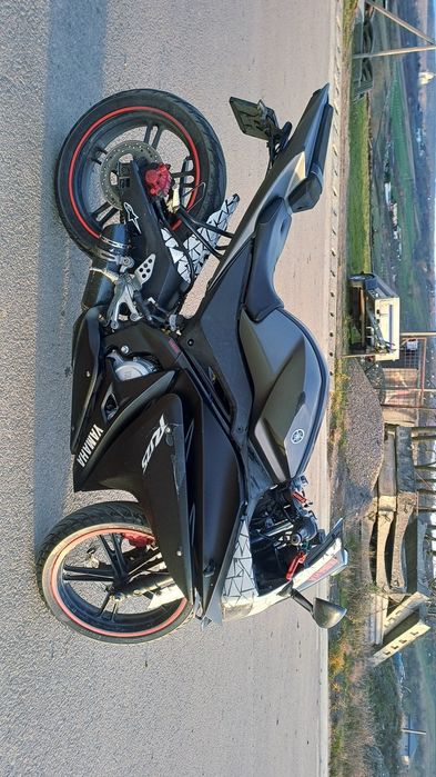 Vând Yamaha YZF-R125, prima generație, an 2008,