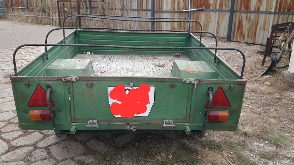 Продам прицеп заводской в хорошем состоянии