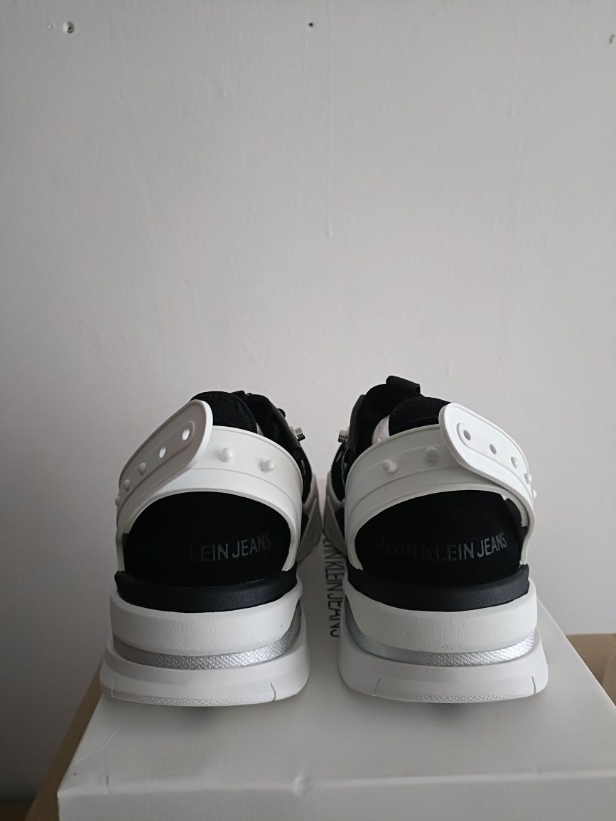 Calvin Klein Jeans номер 38 код 15A
