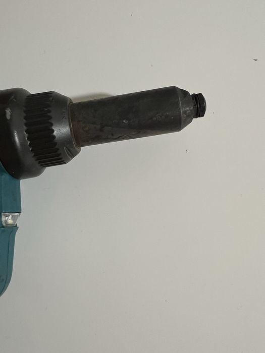 Makita DRV250 – Pistol nituri 18V, Brushless, Ø6.4 mm