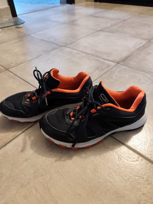 Vand adidasi sport
