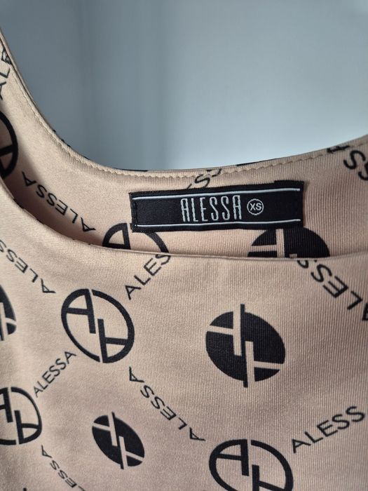 Нов топ Алеса - бежово