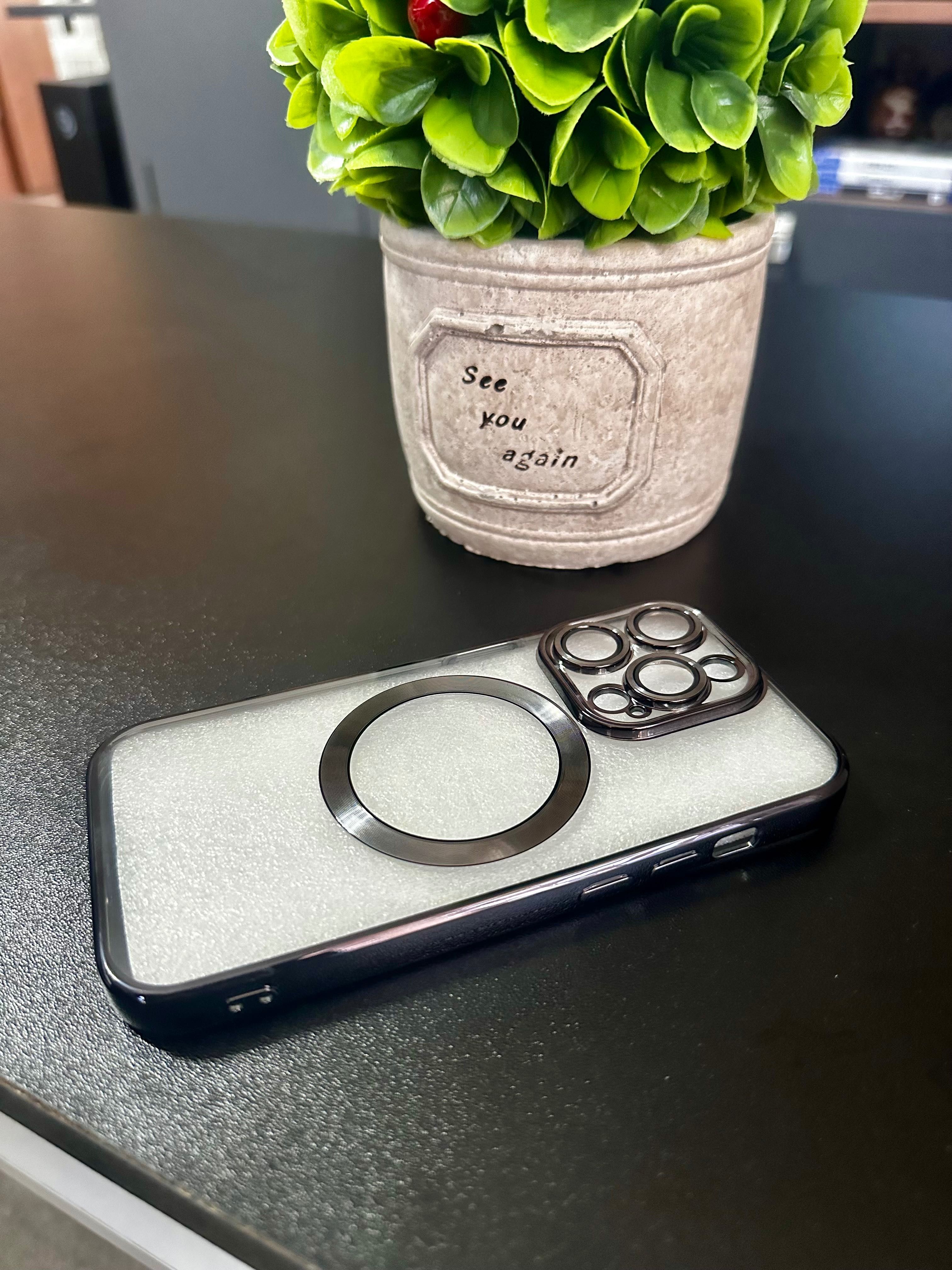 Луксозни кейсове за IPhone 14Pro и 15Pro