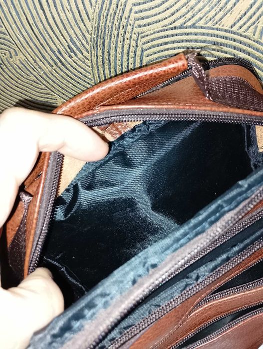 Мъжка  бизнесчанта на АРТ93 , чанта с шифър  и чанта за лаптоп