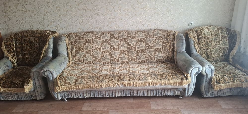 Диван + 2 кресла