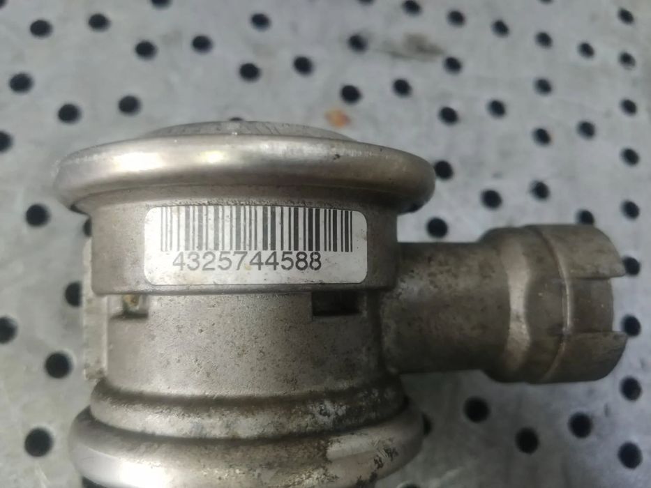 egr 1.6 b bse seat altea leon 1p vw golf 5 audi a3 skoda octavia 2