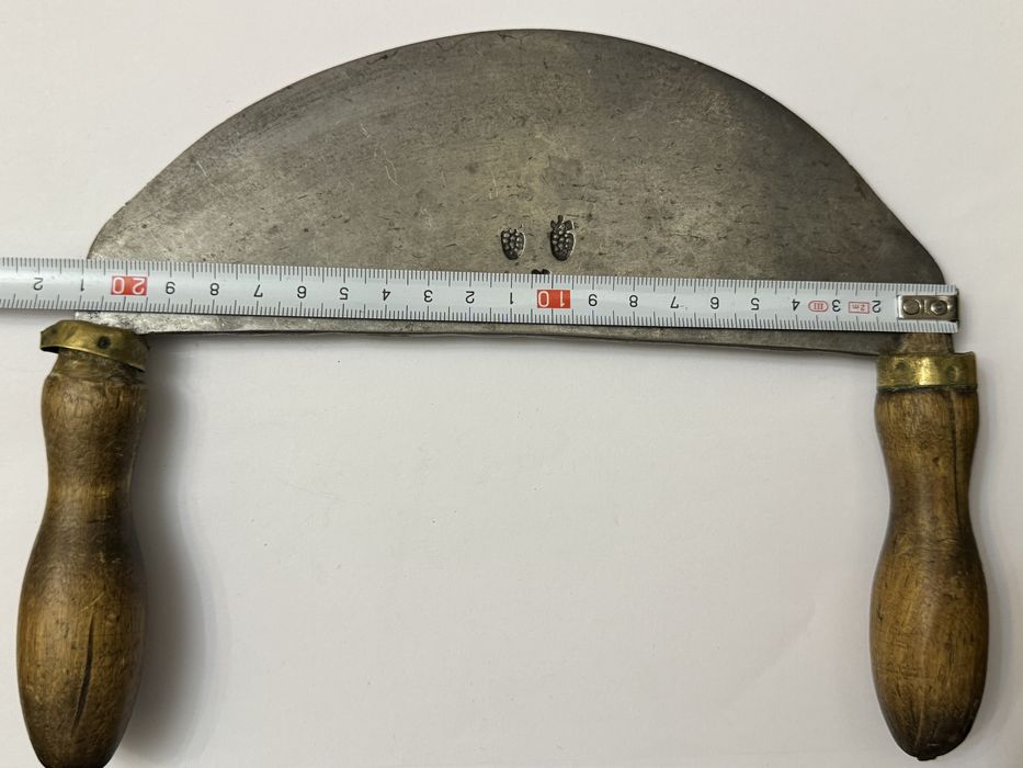 Cutit vechi, pentru tocat. Stanta fierar (macelarie, carne, ierburi)