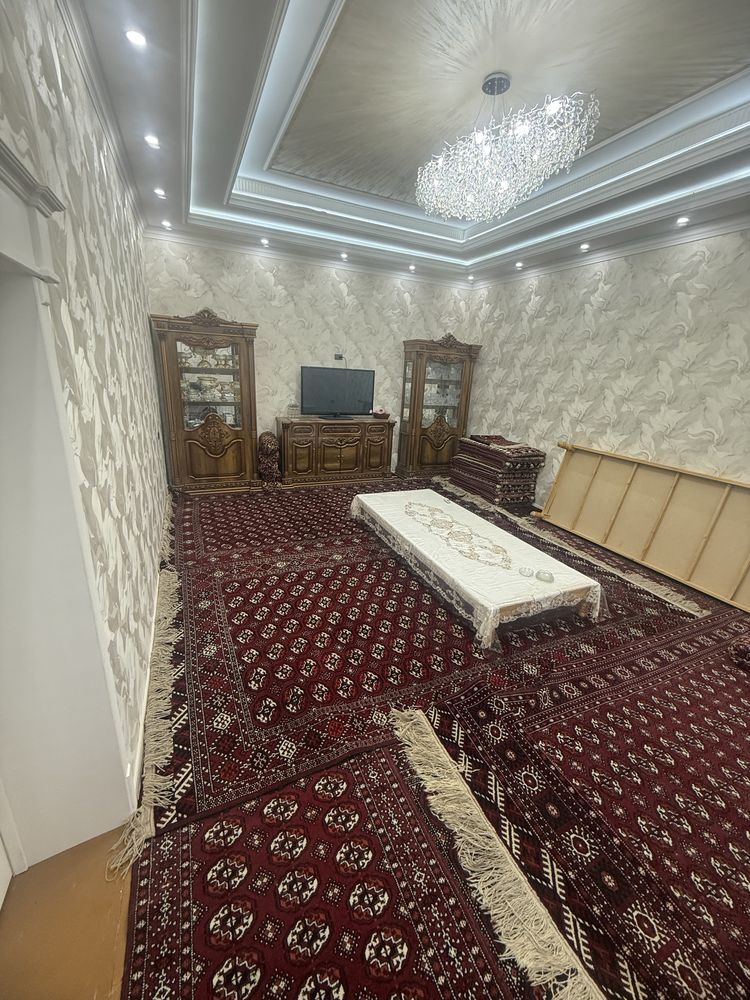 Катта ховли жой сотилади бир плон йул буйида Спутнник..