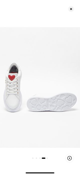 Бели кецове Love Moscino