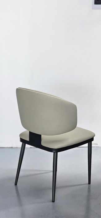 Scaune și fotolii moderne din stoc – Model 17 - livrare rapidă