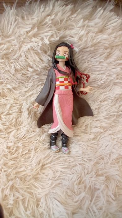 Vand figurina Nezuco