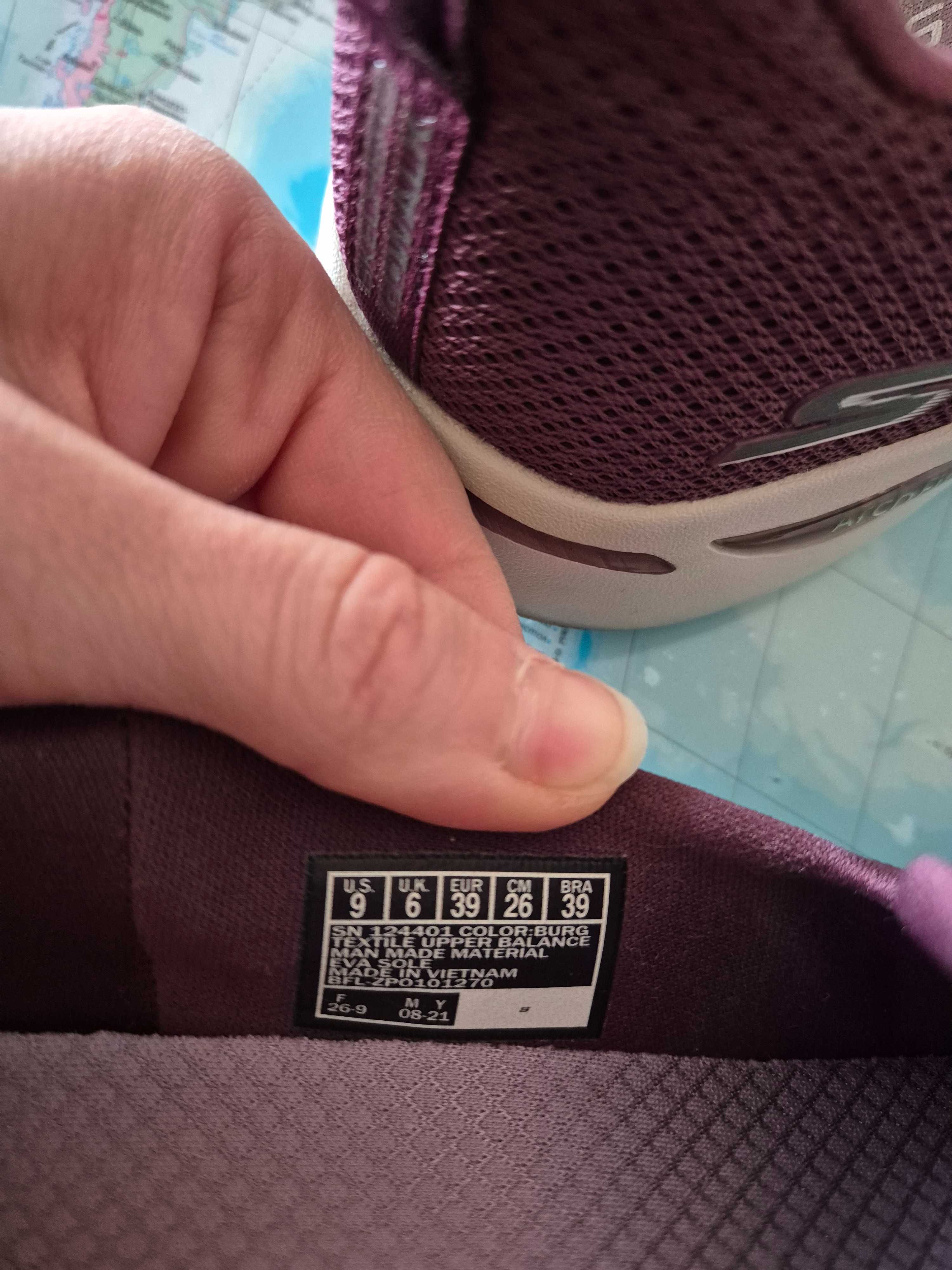 Слипоны Skechers