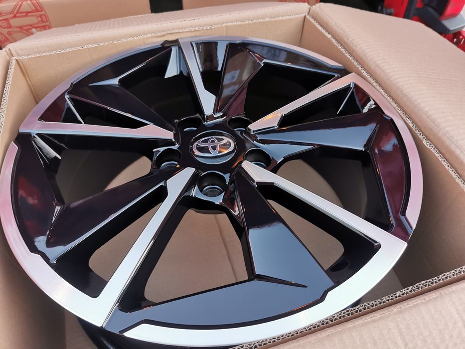 Vand jante de aliaj pentru Toyota pe 17 marca RC wheels