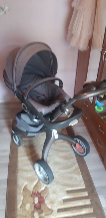 Carucior copil Stoke V4 in  in stare foarte buna