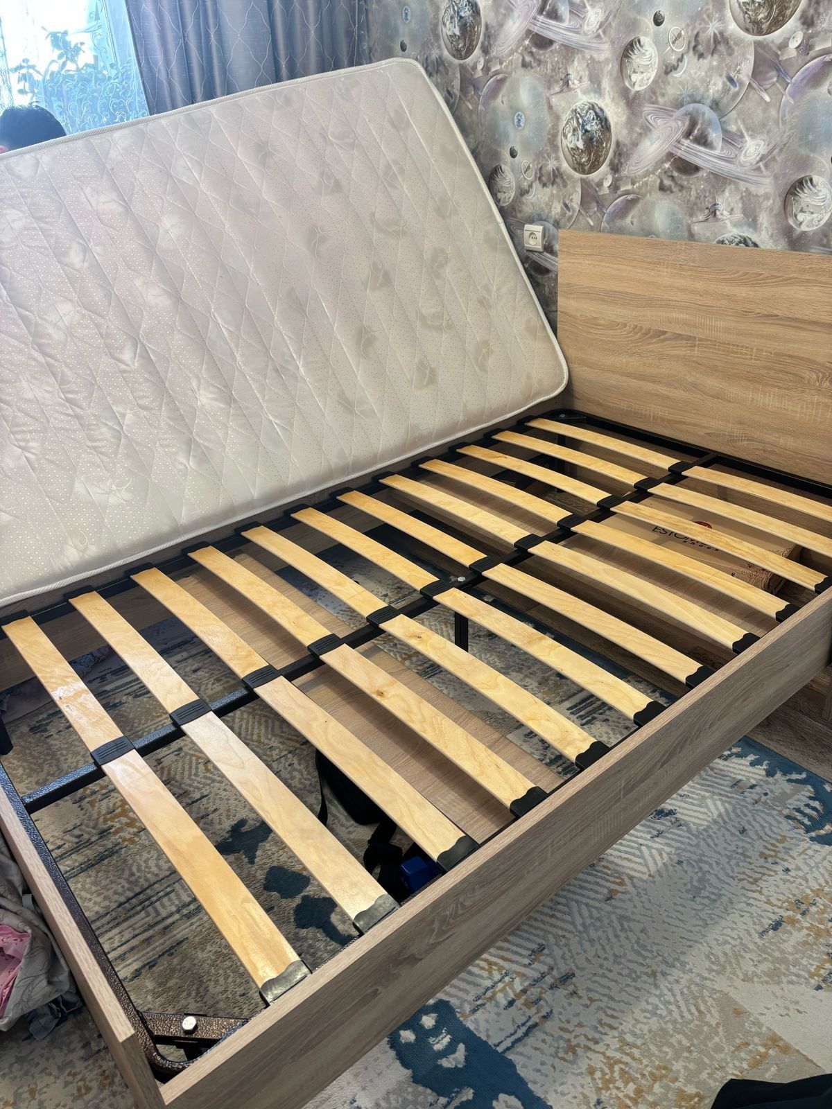 Продам кровать 1.2*2
