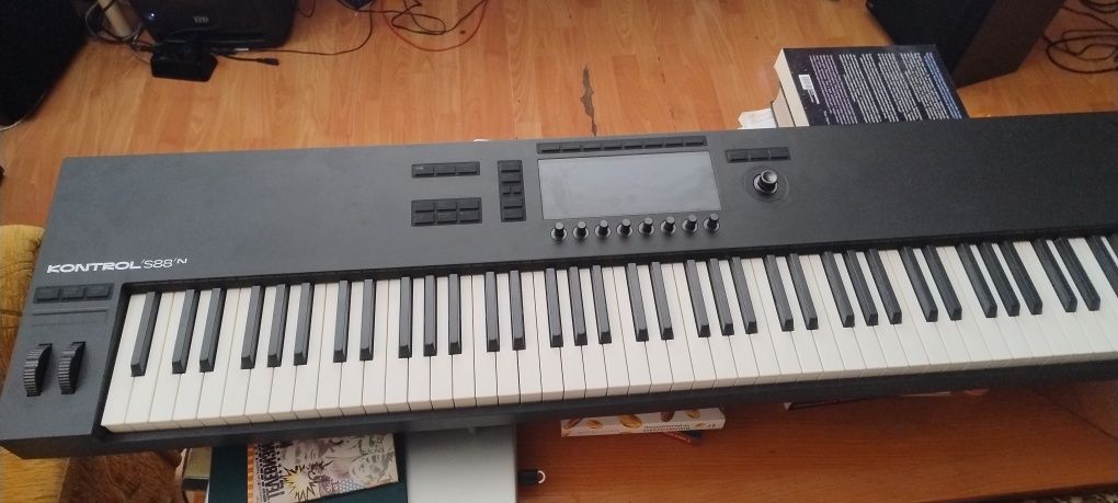 NI Komplete Kontrol S88 mk3