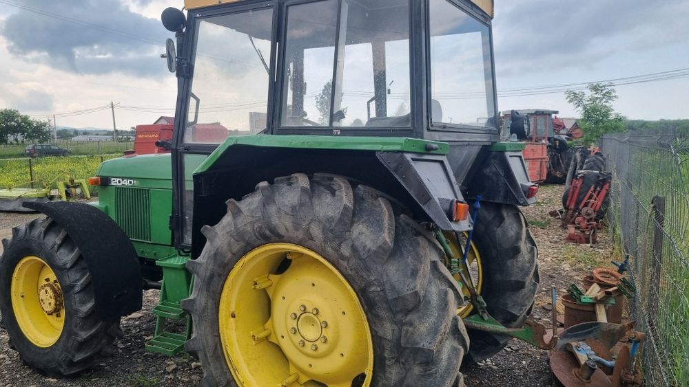 Tractor John Deere 1640  , fiat 415