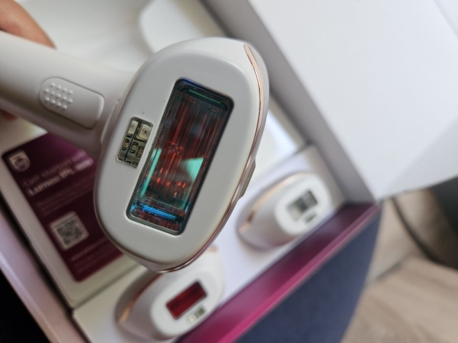 Фотоепилатор Philips Lumea SC1998/00 + приставки