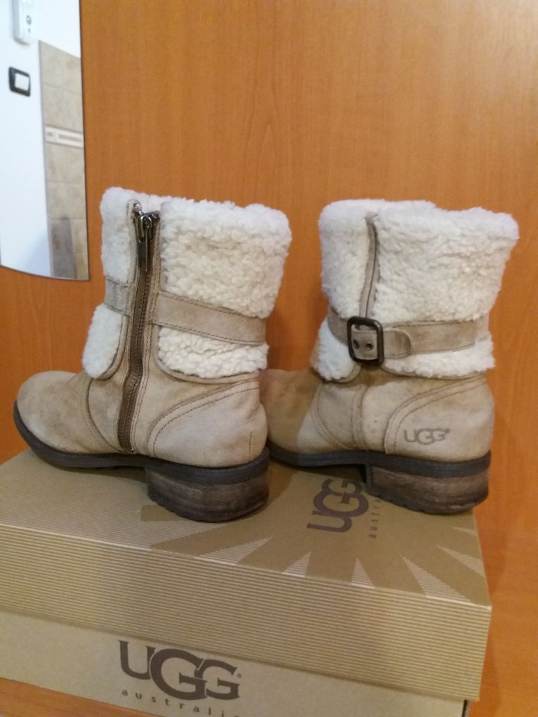 UGG-uri damă originale marimea 35