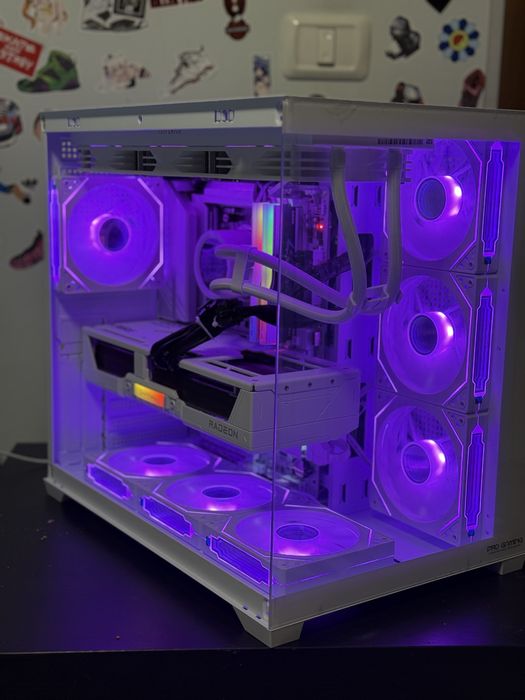 PC Gaming RGB RX9070 XT R7 9800x3d 32gb