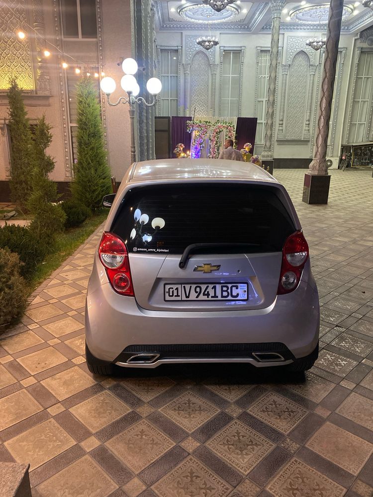 Chevrolet spark..