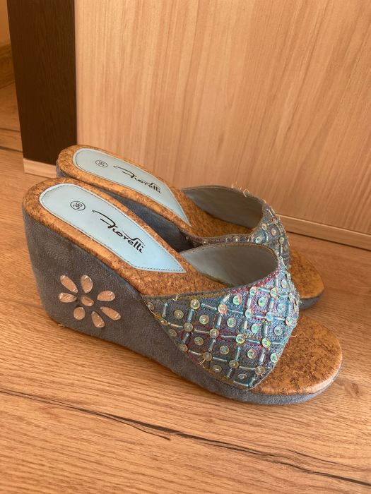 Дамски сини чехли