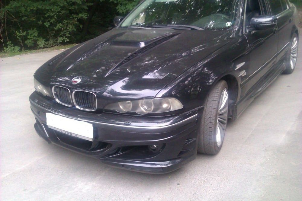 Продам передний бампер на БМВ е39