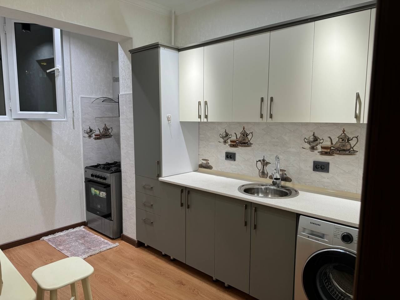 Продаётся 2 комнатная 60кв² квартира на Новомосковской,Стадион Старт