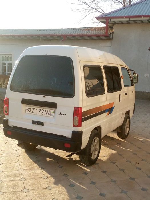 Damas oq rang DAEWOO