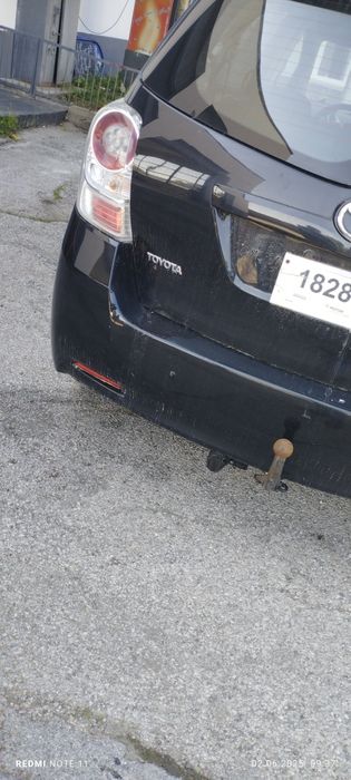 Теглич Тойота авенсис седан ,мазда 3 седан ,митсубиши ASX , Toyota Cor