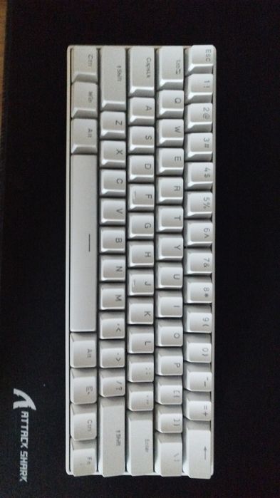 Продам механическую клавиатуру
