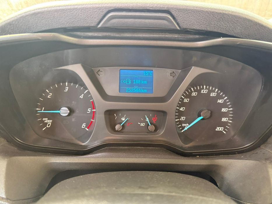 Ford transit 8+1 Locuri an 2016