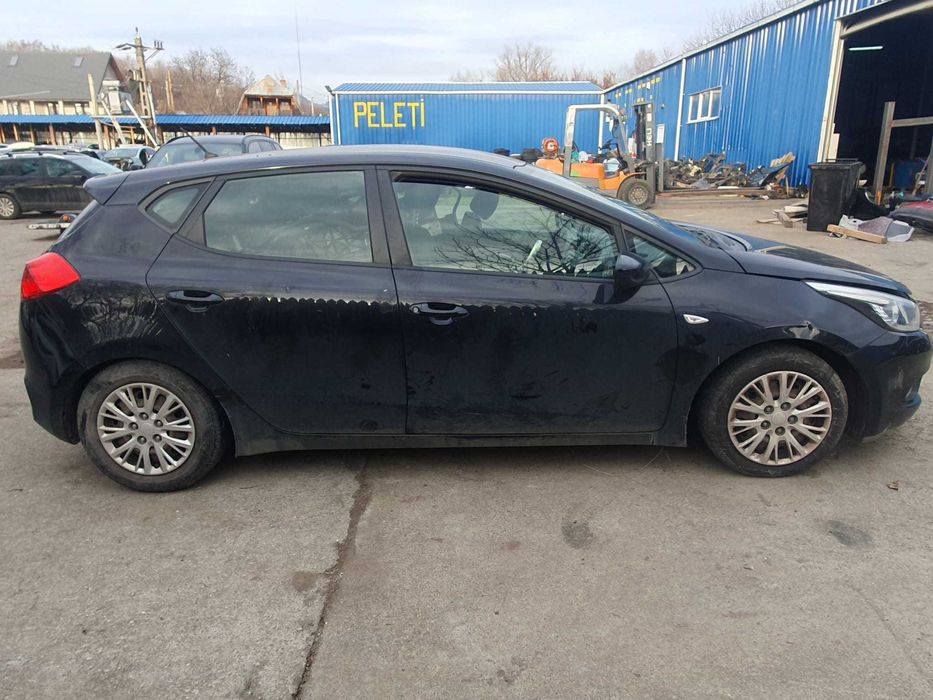 Dezmembrez Kia Ceed 2 Ecodynamics 1.6 CRDI 2013