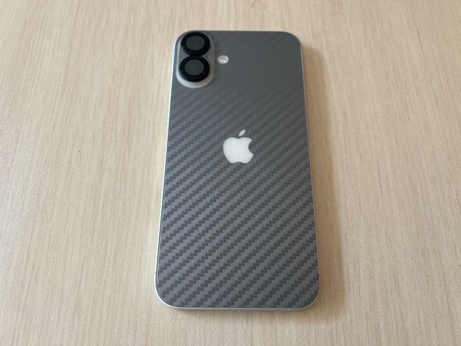 Продавам Apple iPhone 16 Plus 128GB