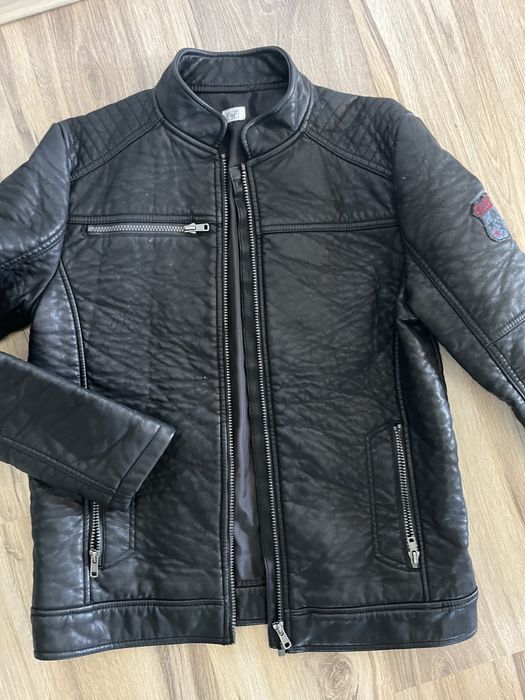 Мъжко кожено яке.