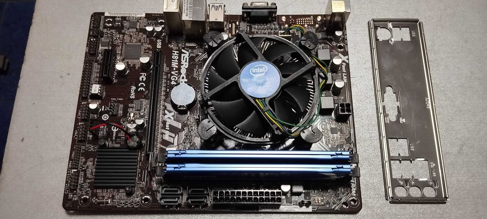 Комплект дънна платка, процесор i3 и 8GB RAM