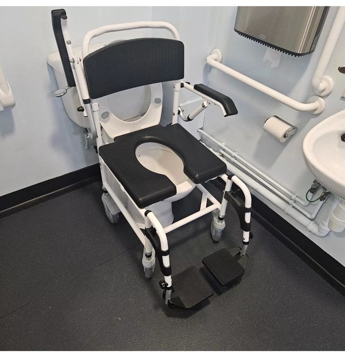 Комбиниран инвалиден стол / количка за трудно подвижни хора