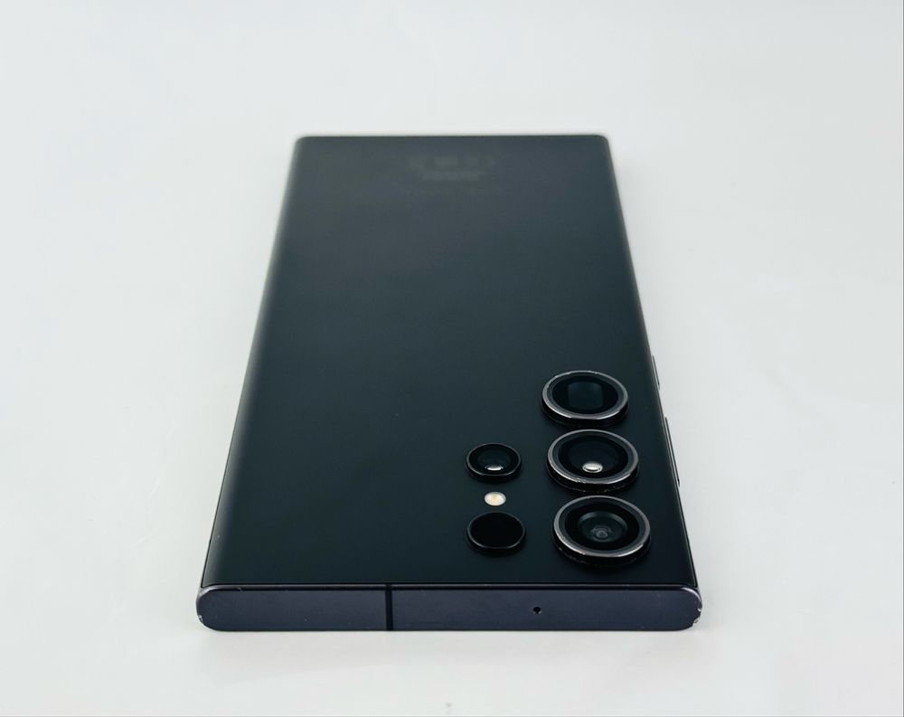 Samsung Galaxy S23 Ultra 5G 512GB 12RAM Black Перфектен! Гаранция!