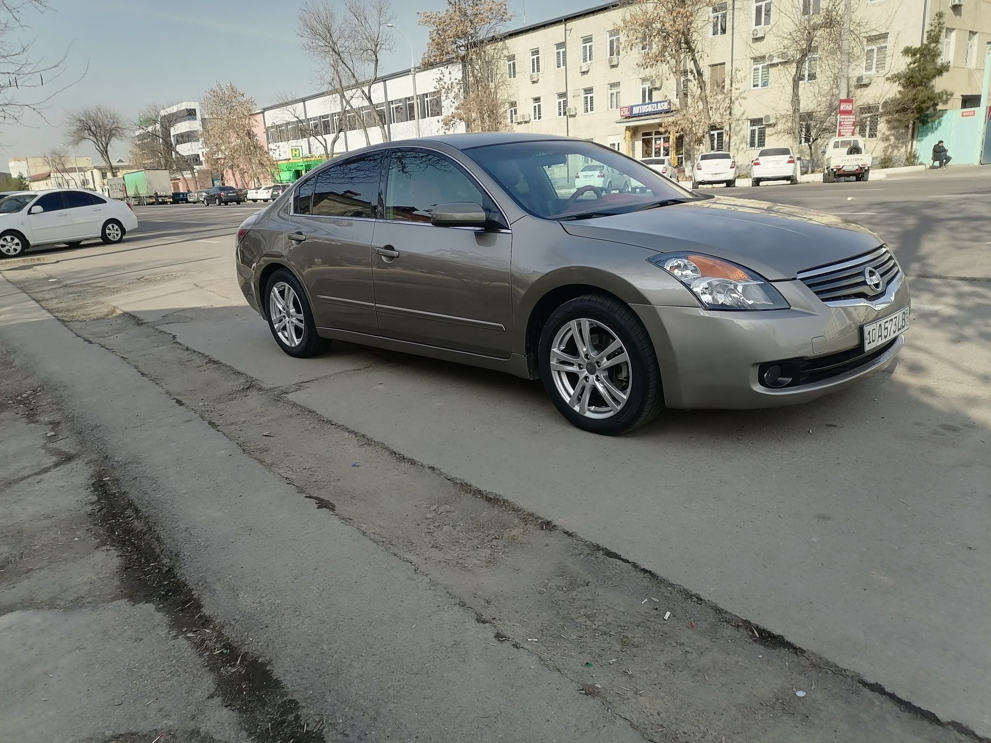 Продаю Ниссан Алтима l32 2008 год