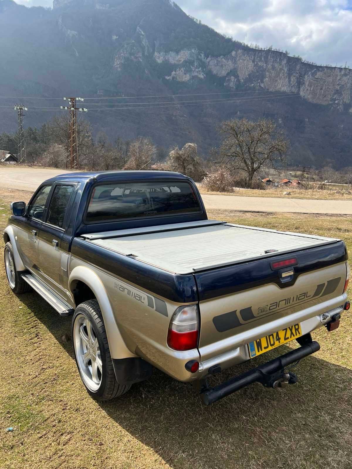Mitsubishi L200 2.5D – 4x4, 2004г, добро състояние