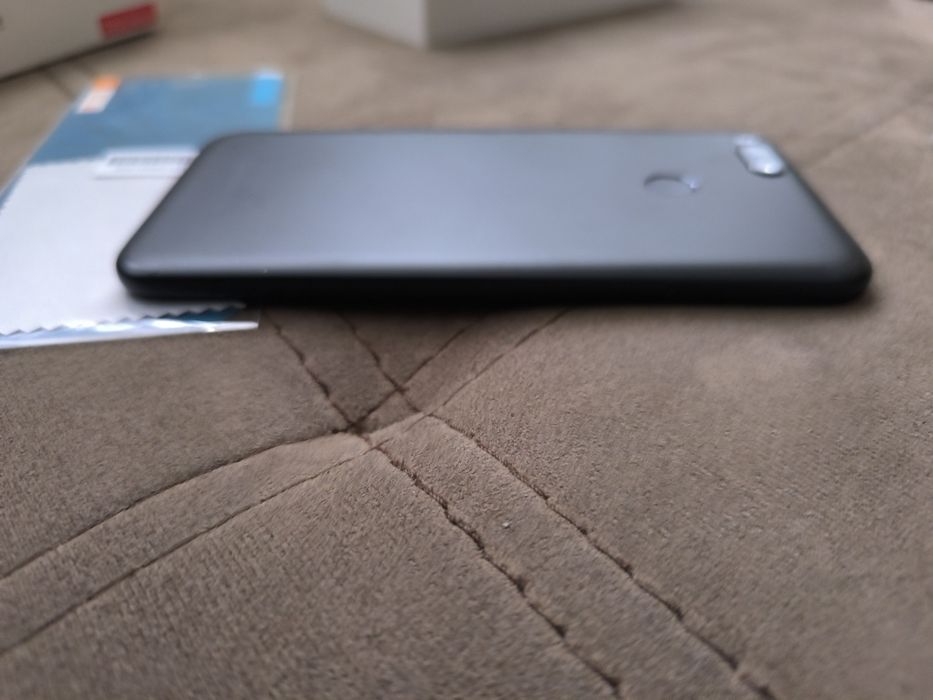 Телефон Xiaomi Mi A1 като нов