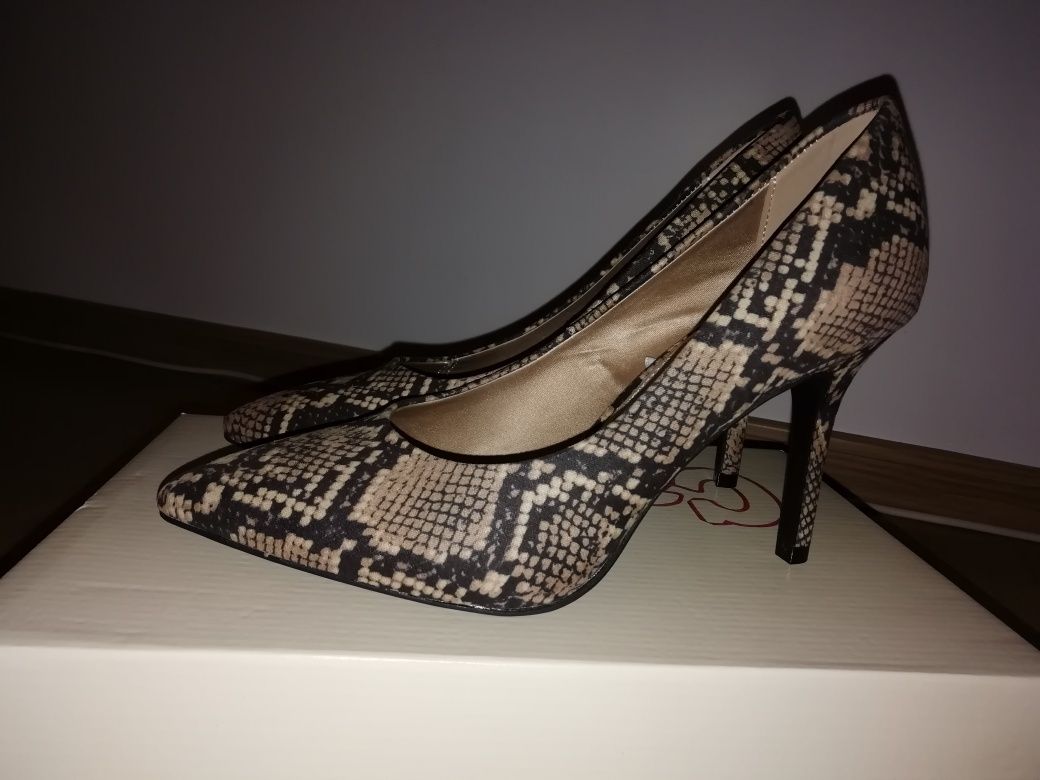 Vand pantofi noi animal print stiletto 36