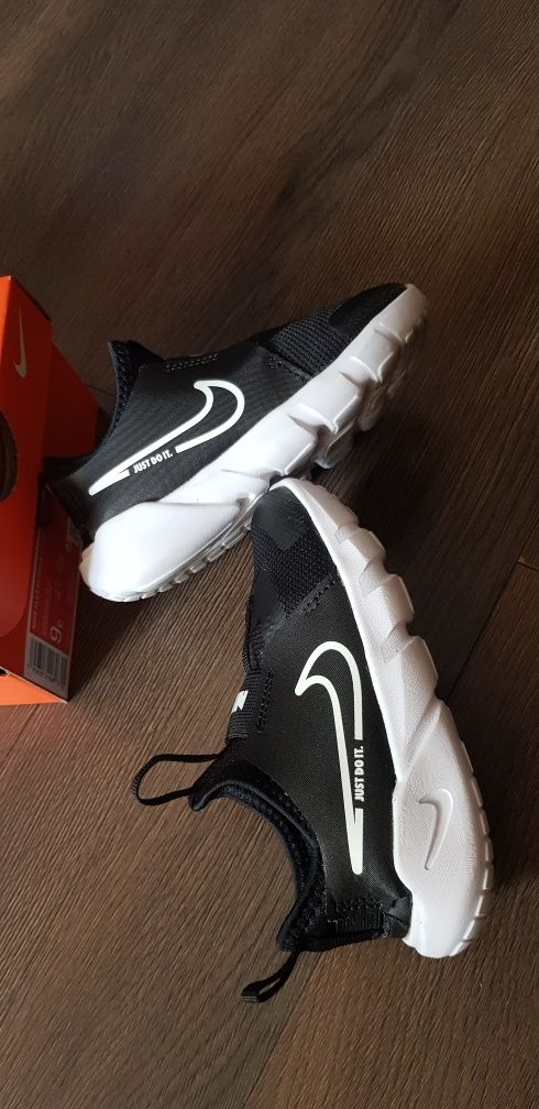 adidasi Nike Flex Runner 2 copii 26